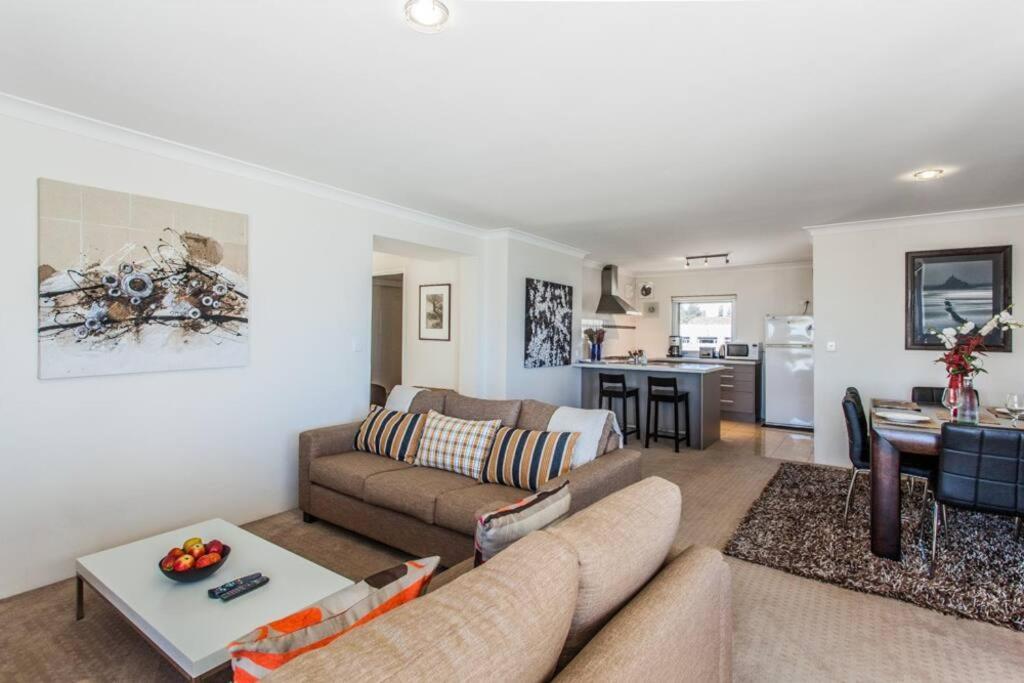 Beach View Apartment In Cottesloe 珀斯 外观 照片
